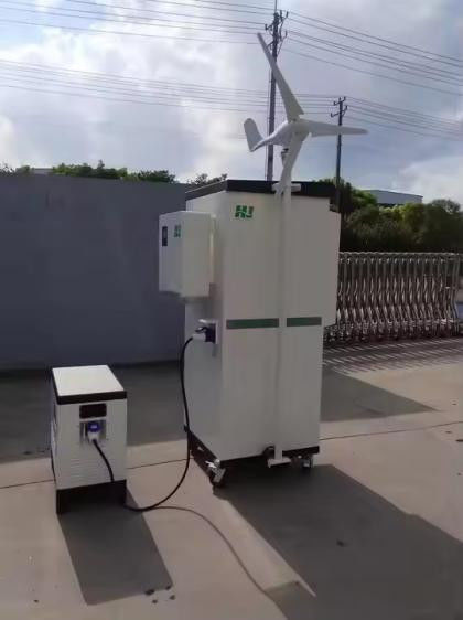 Off Grid Hybrid Solar Wind System Outdoor Communication Modular Design With High Scalability