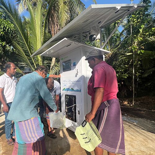 A 500-liter-per-hour Small And Simple Pure Solar Water Purification Device, Suitable For Both Household And Commercial Use